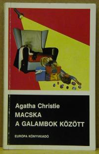 Agatha Christie: A galambok között